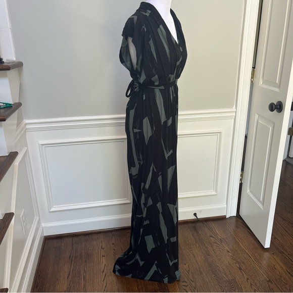 French Connection Black and Sage Maxi 6 - Picture 2 of 7